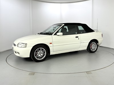 Lot 75 - 1997 Ford Escort Ghia Cabriolet