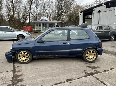 Lot 26 - 1995 Renault Clio Williams 2