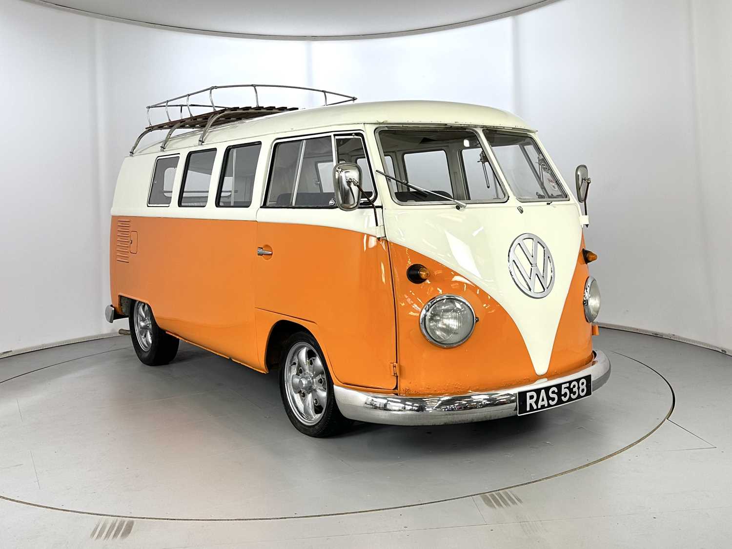 Lot 133 - 1962 Volkswagen T1 Splitscreen