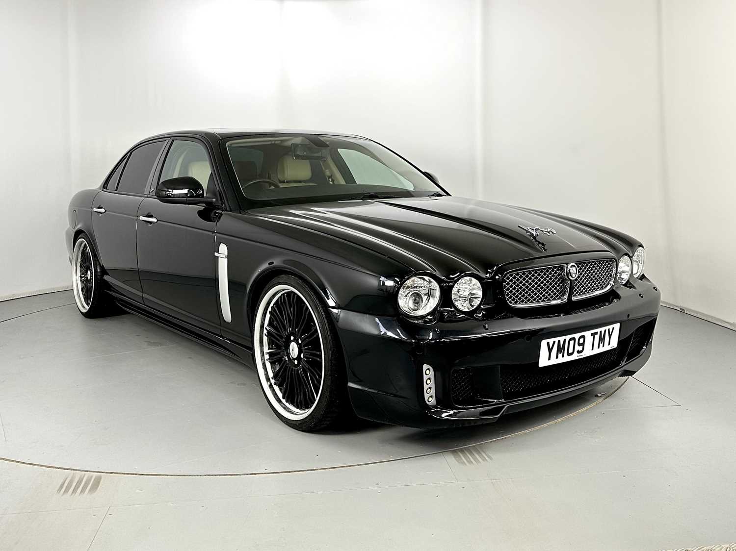 Lot 81 - 2009 Jaguar XJR