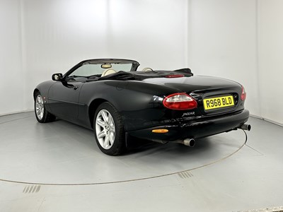 Lot 49 - 1998 Jaguar XK8