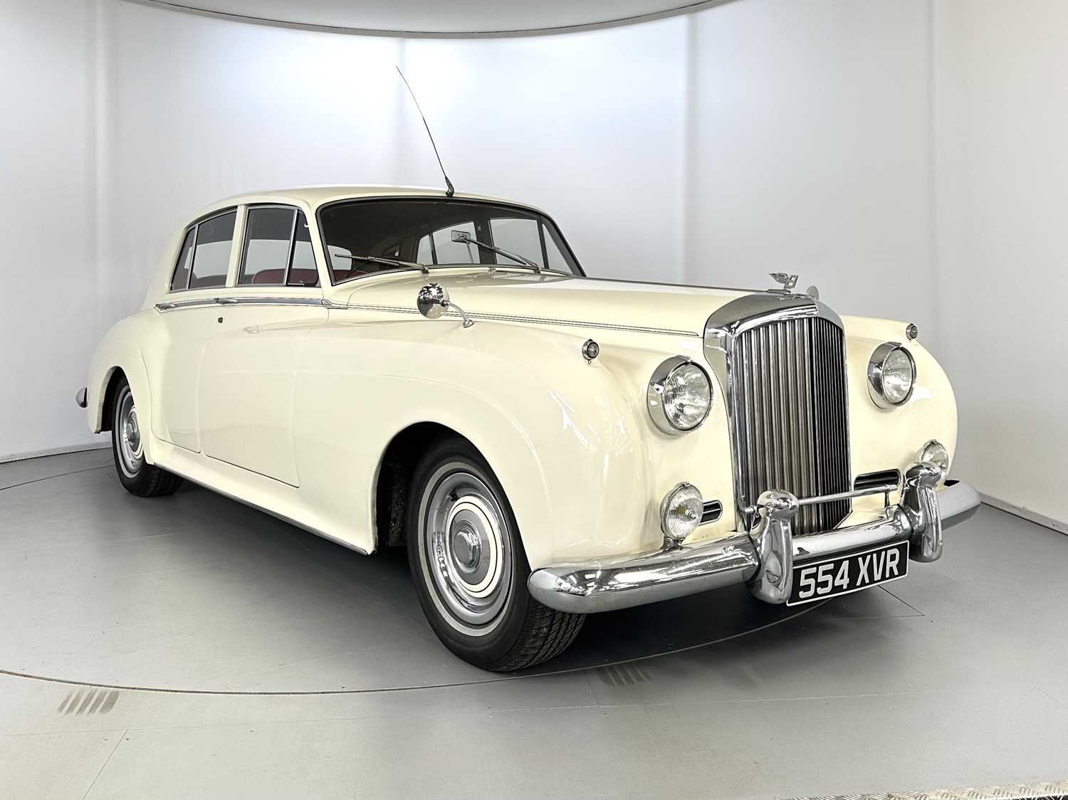 Lot 42 - 1960 Bentley S2