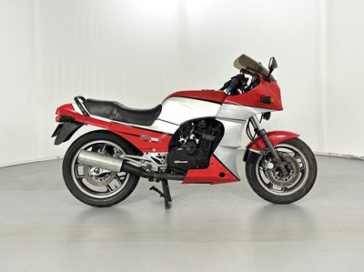 Lot 63 - 1985 Kawasaki GPZ900