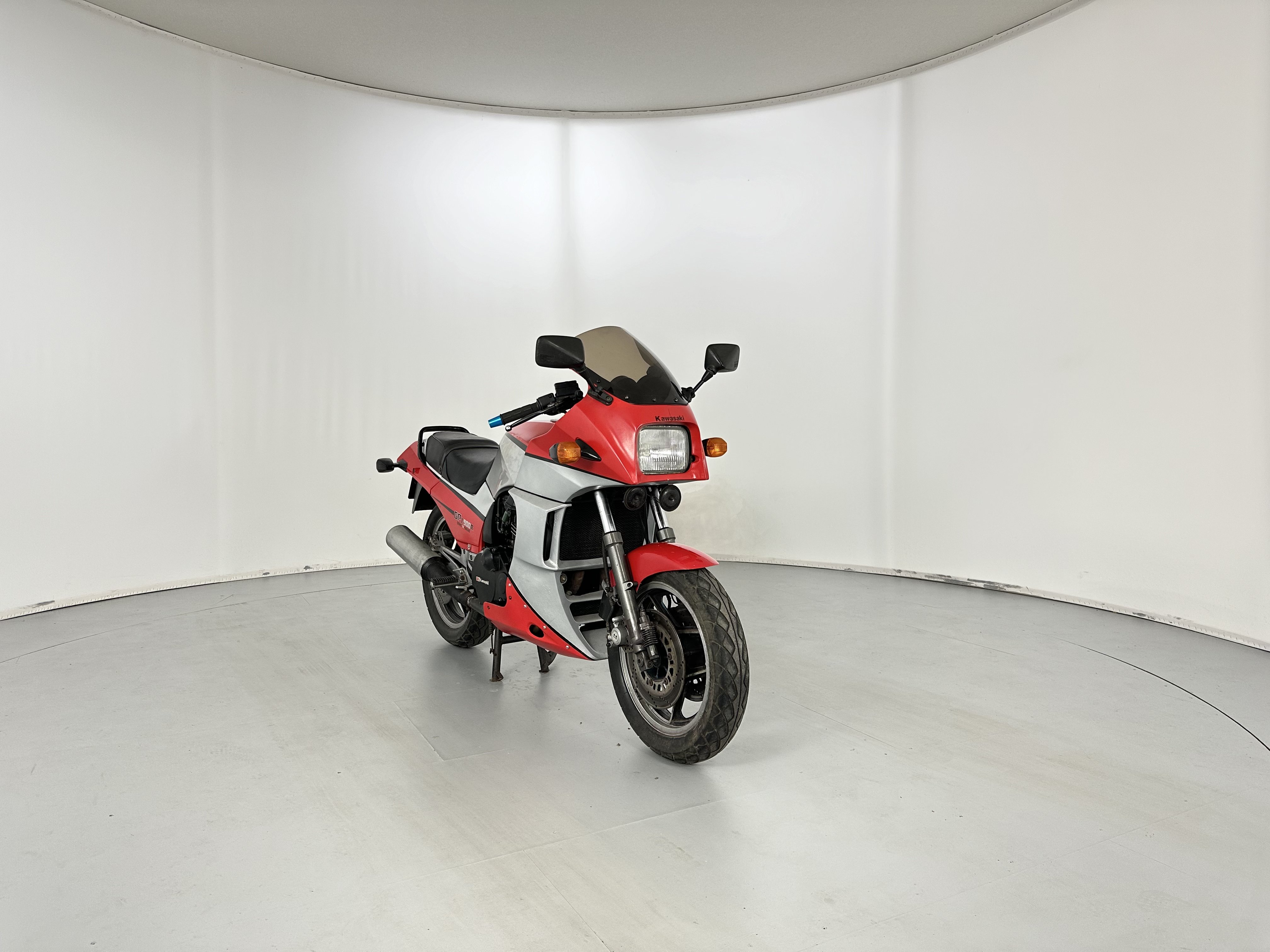 Lot 63 - 1985 Kawasaki GPZ900
