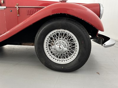 Lot 112 - 1962 Spartan Roadster