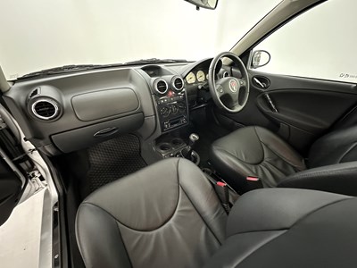 Lot 36 - 2006 Rover 25