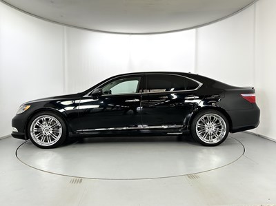 Lot 77 - 2008 Lexus LS600HL RSR