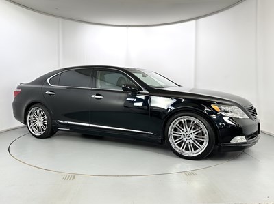 Lot 77 - 2008 Lexus LS600HL RSR