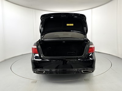 Lot 77 - 2008 Lexus LS600HL RSR