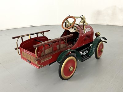 Lot 51 - Fire Engine Pedal Car - NO RESERVE