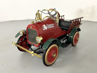 Lot 51 - Fire Engine Pedal Car - NO RESERVE