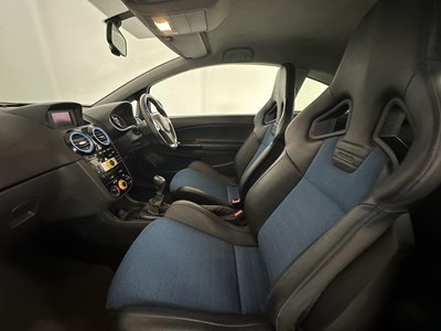 Lot 30 - 2011 Vauxhall Corsa VXR