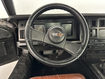 Lot 11 - 1987 Chevrolet Corvette