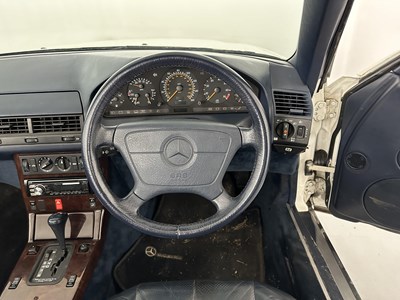Lot 146 - 1994 Mercedes-Benz SL280