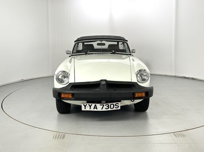 Lot 4 - 1977 MG B Roadster