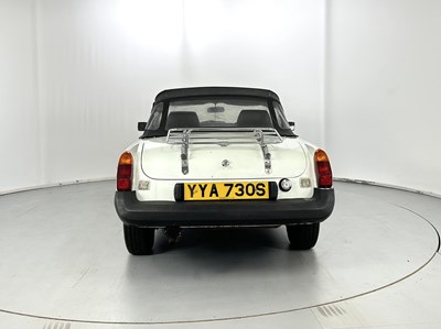 Lot 4 - 1977 MG B Roadster