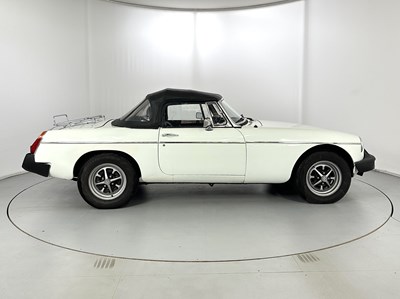 Lot 1977 MG B Roadster