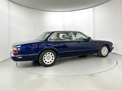 Lot 155 - 2002 Jaguar XJ8