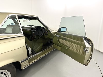 Lot 42 - 1982 Mercedes-Benz SL280