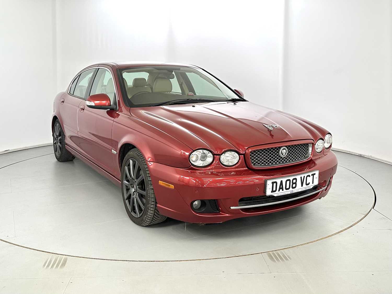 Lot 13 - 2008 Jaguar X-Type
