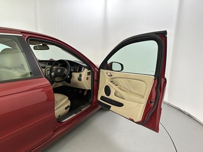 Lot 13 - 2008 Jaguar X-Type