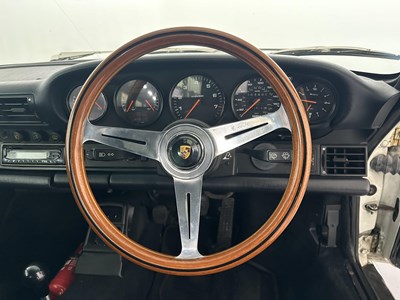 Lot 96 - 1990 Porsche 911 Carrera 4