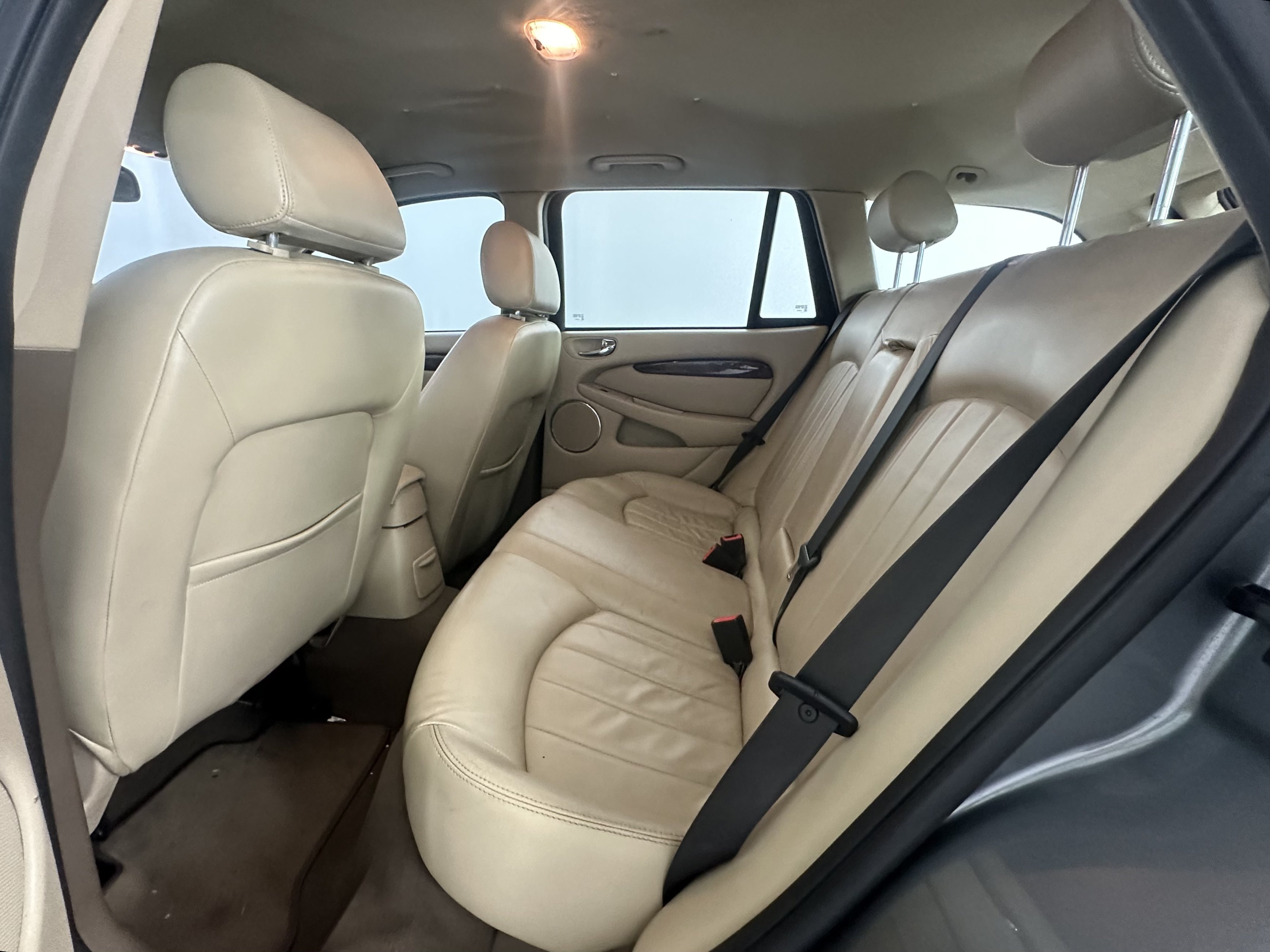 Lot 77 - 2004 Jaguar X-Type
