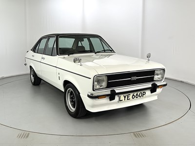 Lot 35 - 1975 Ford Escort GHIA