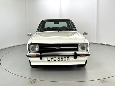 Lot 35 - 1975 Ford Escort GHIA