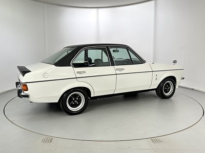 Lot 35 - 1975 Ford Escort GHIA