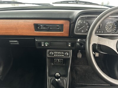 Lot 35 - 1975 Ford Escort GHIA