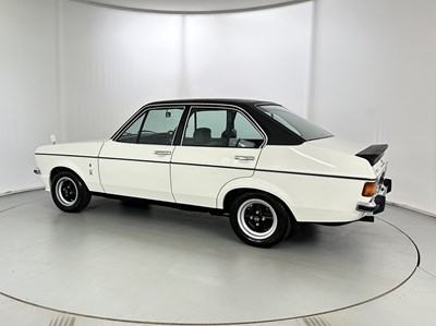 Lot 35 - 1975 Ford Escort GHIA