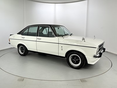 Lot 35 - 1975 Ford Escort GHIA