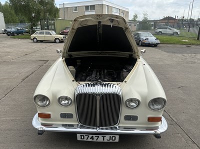 Lot 73 - 1986 Daimler DS420 Limousine