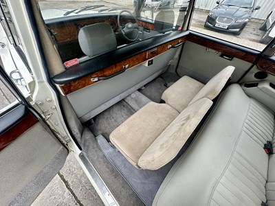 Lot 73 - 1986 Daimler DS420 Limousine