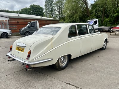 Lot 73 - 1986 Daimler DS420 Limousine