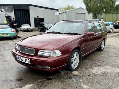 Lot 22 - 1999 Volvo  V70 T5