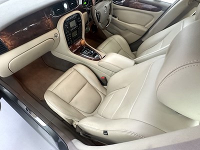Lot 21 - 2005 Jaguar XJ6 - NO RESERVE