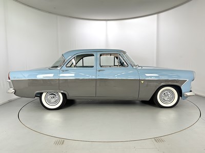 Lot 37 - 1959 Ford Zodiac