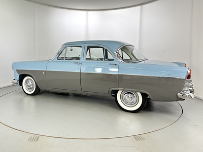 Lot 37 - 1959 Ford Zodiac