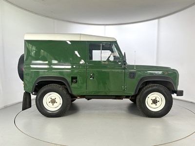 Lot 23 - 2003 Land Rover Defender 90