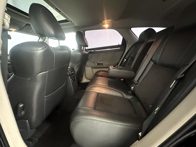 Lot 107 - 2007 Chrysler 300C Hemi