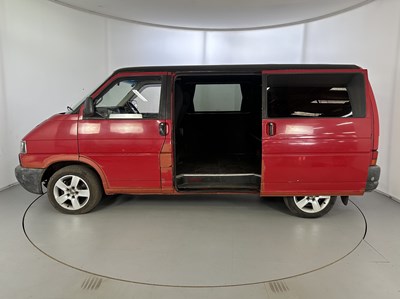 Lot 14 - 2000 Volkswagen Transporter 800 Special