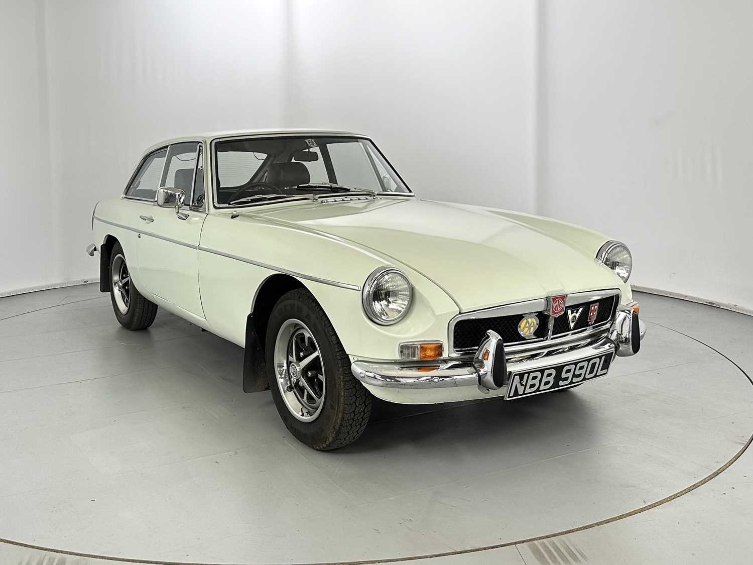 Lot 56 - 1973 MG BGT