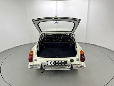 Lot 56 - 1973 MG BGT