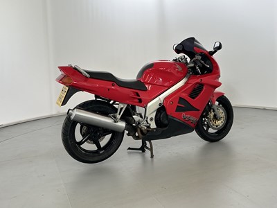 Lot 27 - 1997 Honda VFR 750