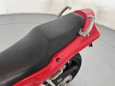Lot 27 - 1997 Honda VFR 750