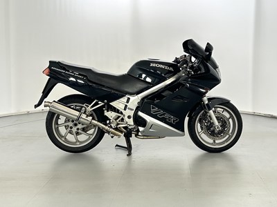 Lot 57 - 1993 Honda VFR 750