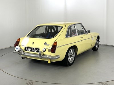 Lot 39 - 1969 MG BGT