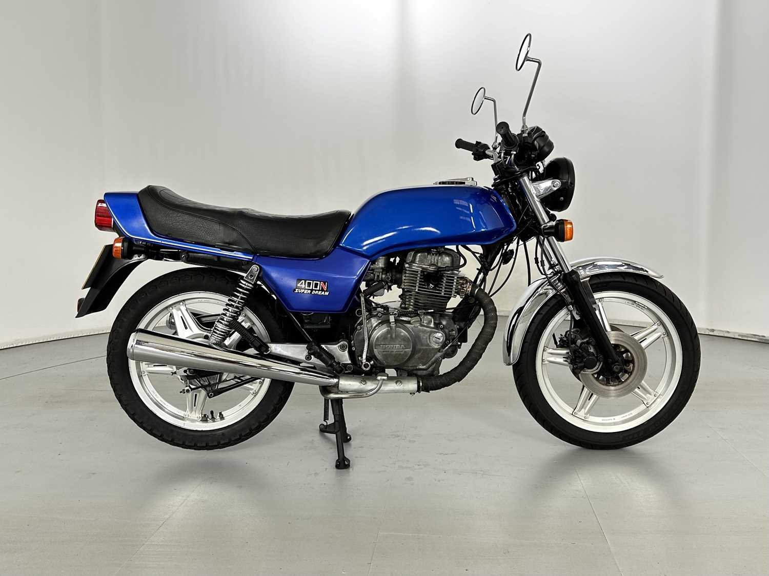 Lot 8 - 1978 Honda CB400N Super Dream